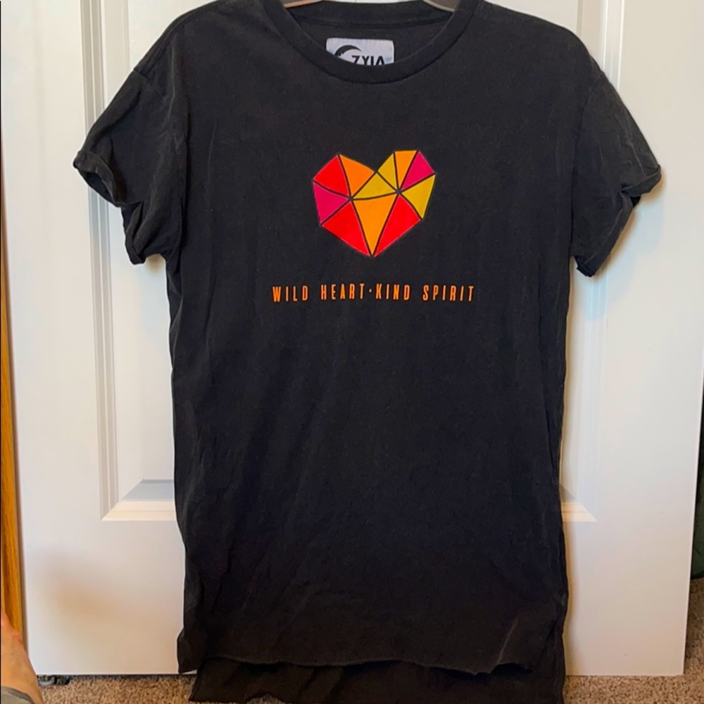 ZYIA T-SHIRT!
